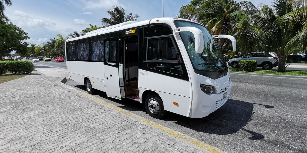 Rent a Minibus 26 seats transportation