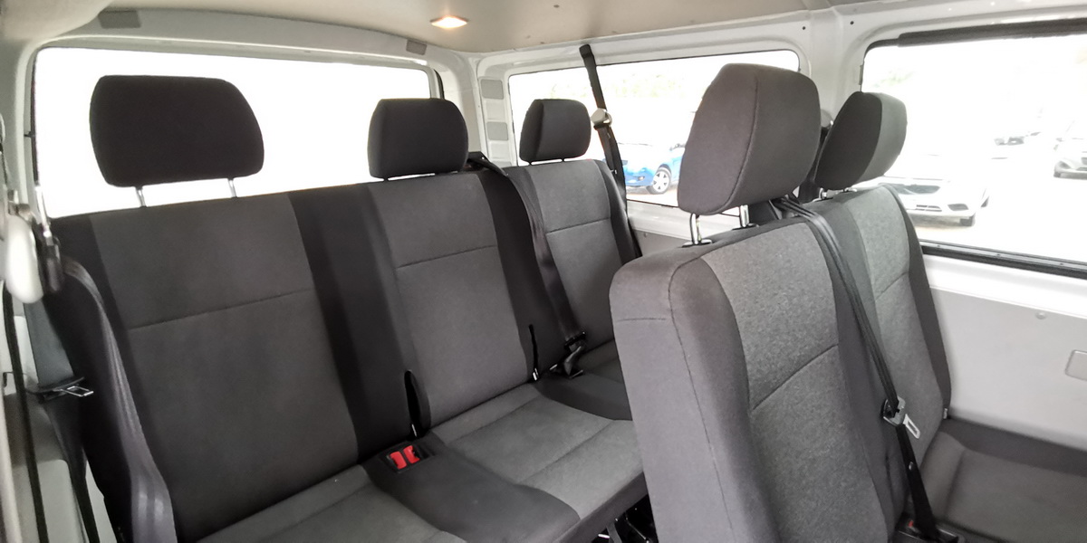 Van for 7 people airport CUN