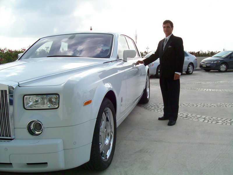 Roll Royce Limousine with driver