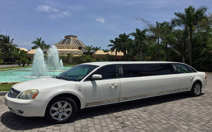 ford limo riviera maya