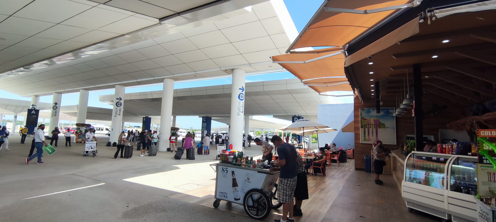 Bus and van numbered slots at Terminal 4