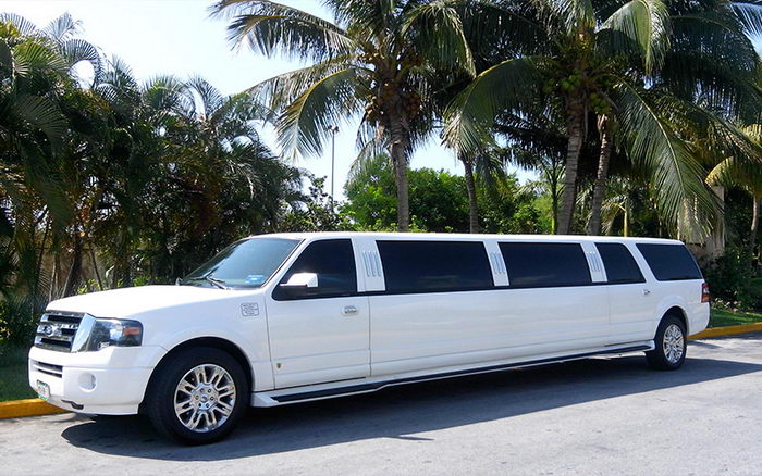 Cancun Limo Expedition / Suburban