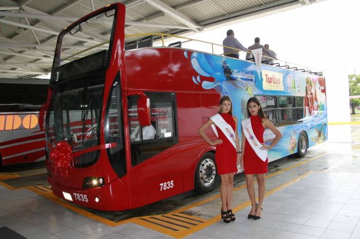 Cancun hop-on hop-off bus