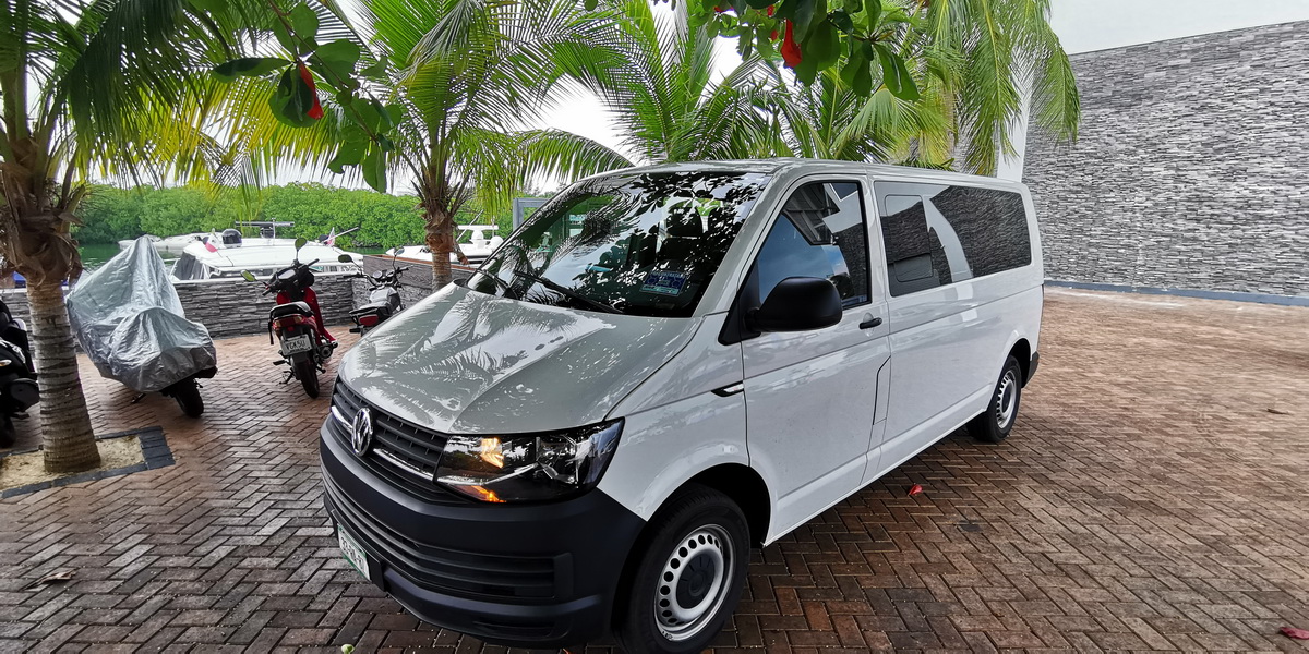 Van rental cancun Playa del Carmen 